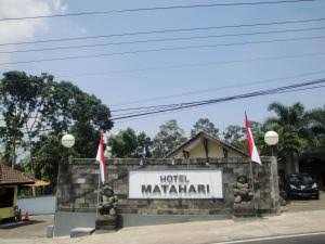 Hotel Matahari Bandungan by Apiks